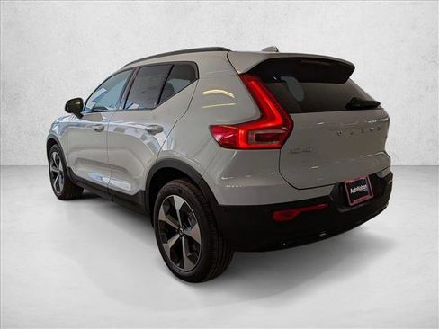 New 2026 Volvo XC40 B5 Plus w/ Protection Package Premier image 9