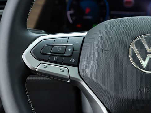 New 2026 Volkswagen Atlas SE FWD image 21
