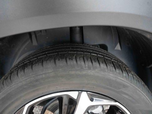 Used 2022 Chevrolet TrailBlazer RS w/ Sun and Liftgate Package image 31