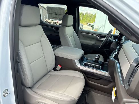 New 2026 Chevrolet Silverado 1500 LTZ w/ LTZ Premium Package AWD/4WD image 29