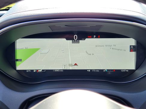 Certified 2024 Jaguar E-PACE R-Dynamic SE image 19