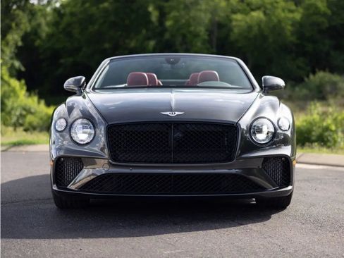 Certified 2023 Bentley Continental GT V8 AWD/4WD image 13
