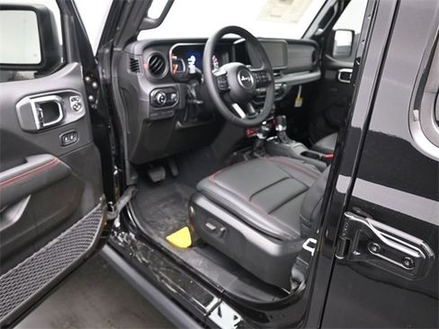 New 2025 Jeep Gladiator Rubicon image 13