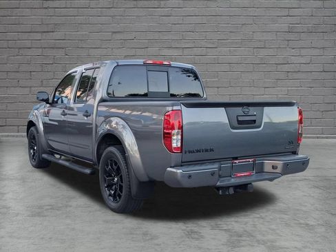Used 2021 Nissan Frontier SV w/ Midnight Edition Floor Mats RWD image 5