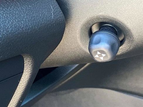 Used 2022 Jeep Grand Cherokee L Summit w/ Luxury Tech Group V image 30