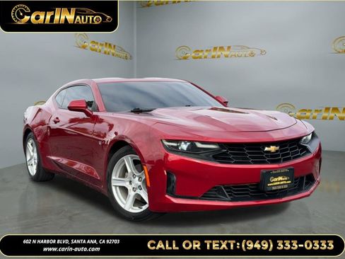 Used 2021 Chevrolet Camaro LT image 3
