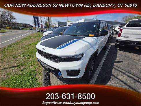 Used 2023 Jeep Grand Cherokee Trailhawk image 1