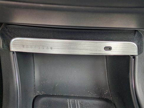 Used 2024 Cadillac Lyriq Luxury image 24