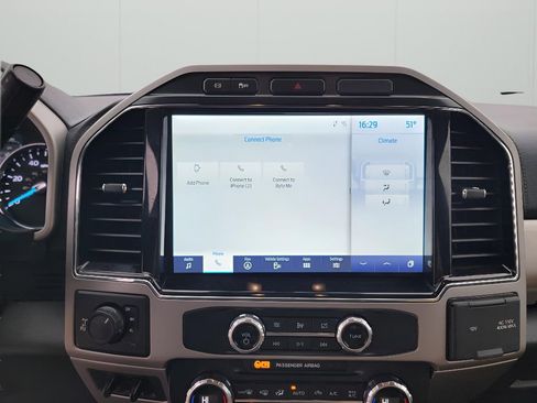 Used 2022 Ford F350 Lariat w/ Chrome Package image 21