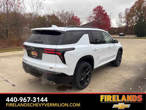 New 2026 Chevrolet Traverse RS image 9