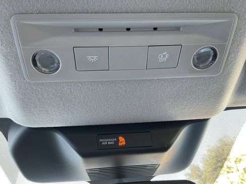 Used 2025 Nissan Kicks SV image 28