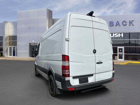 Used 2017 Mercedes-Benz Sprinter 2500 image 6