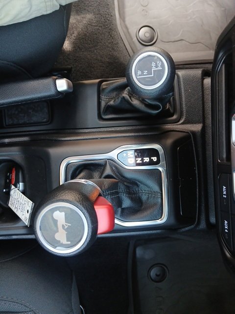 Used 2023 Jeep Wrangler Unlimited Sport AWD/4WD image 38