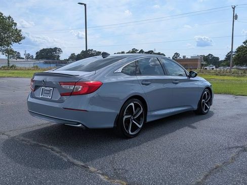 Used 2022 Honda Accord Sport image 3