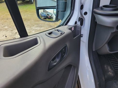 Used 2020 Ford Transit 350 XLT image 12