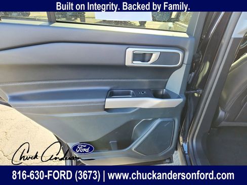 Used 2023 Ford Explorer XLT w/ Equipment Group 202A AWD/4WD image 24