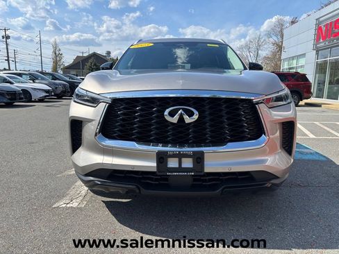 Used 2023 INFINITI QX60 Luxe AWD/4WD image 2
