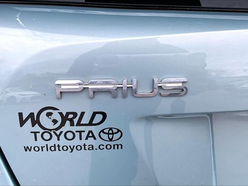 Used 2018 Toyota Prius Two image 29