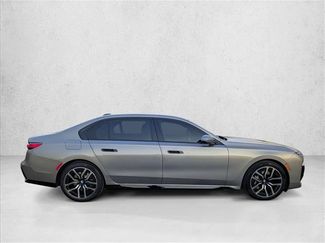Used 2023 BMW 740i video 4