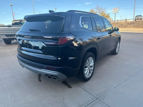 Used 2024 GMC Acadia Elevation image 6