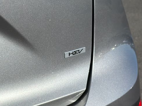 Used 2023 Kia Niro EX FWD image 28
