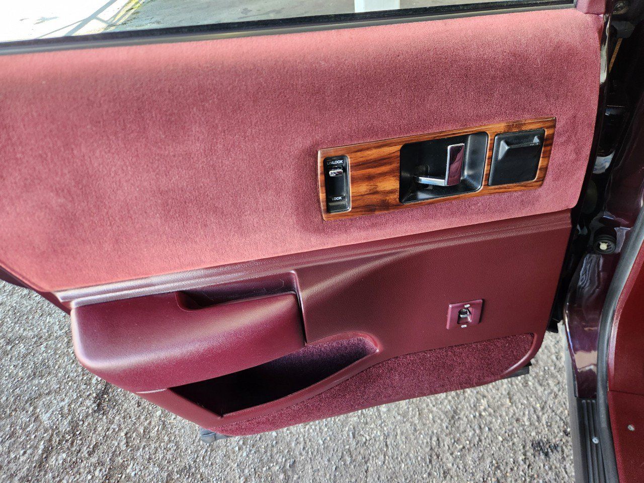Used 1995 Chevrolet Caprice Classic RWD image 13