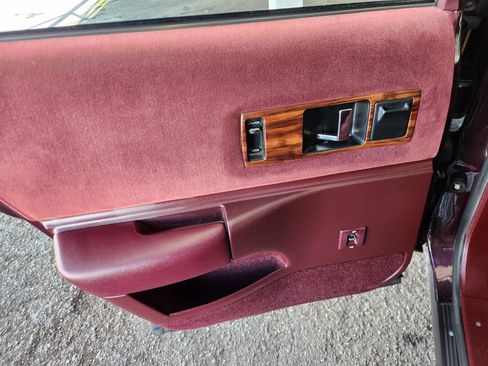 Used 1995 Chevrolet Caprice Classic RWD image 13