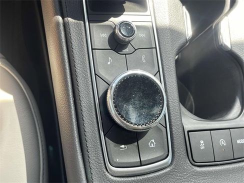 Used 2021 Cadillac XT4 Premium Luxury image 21