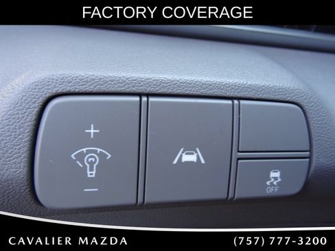 Used 2023 Hyundai Elantra SEL FWD image 13