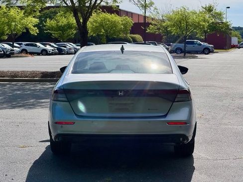 Used 2023 Honda Accord EX-L image 6