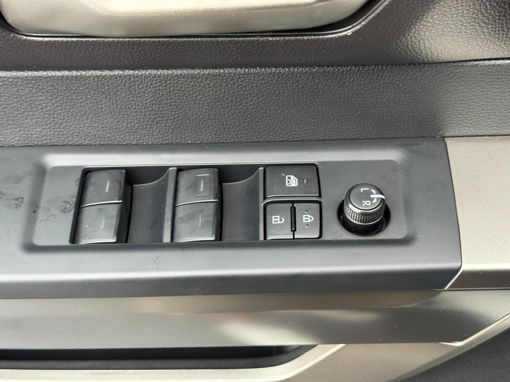 Used 2025 Toyota Tundra SR5 AWD/4WD image 17