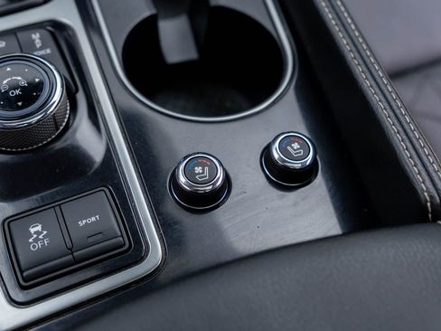 Used 2019 Nissan Maxima Platinum w/ Sport Mat Group FWD image 29
