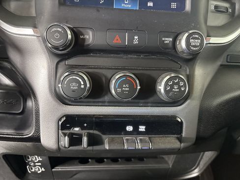 Used 2024 RAM 3500 Big Horn image 18