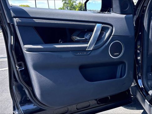 Used 2023 Land Rover Discovery Sport SE AWD/4WD image 26
