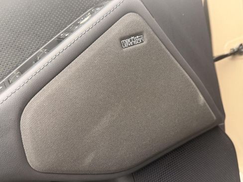 Used 2024 Lexus GX 550 AWD/4WD image 3