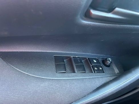 Used 2025 Toyota Corolla LE FWD image 26