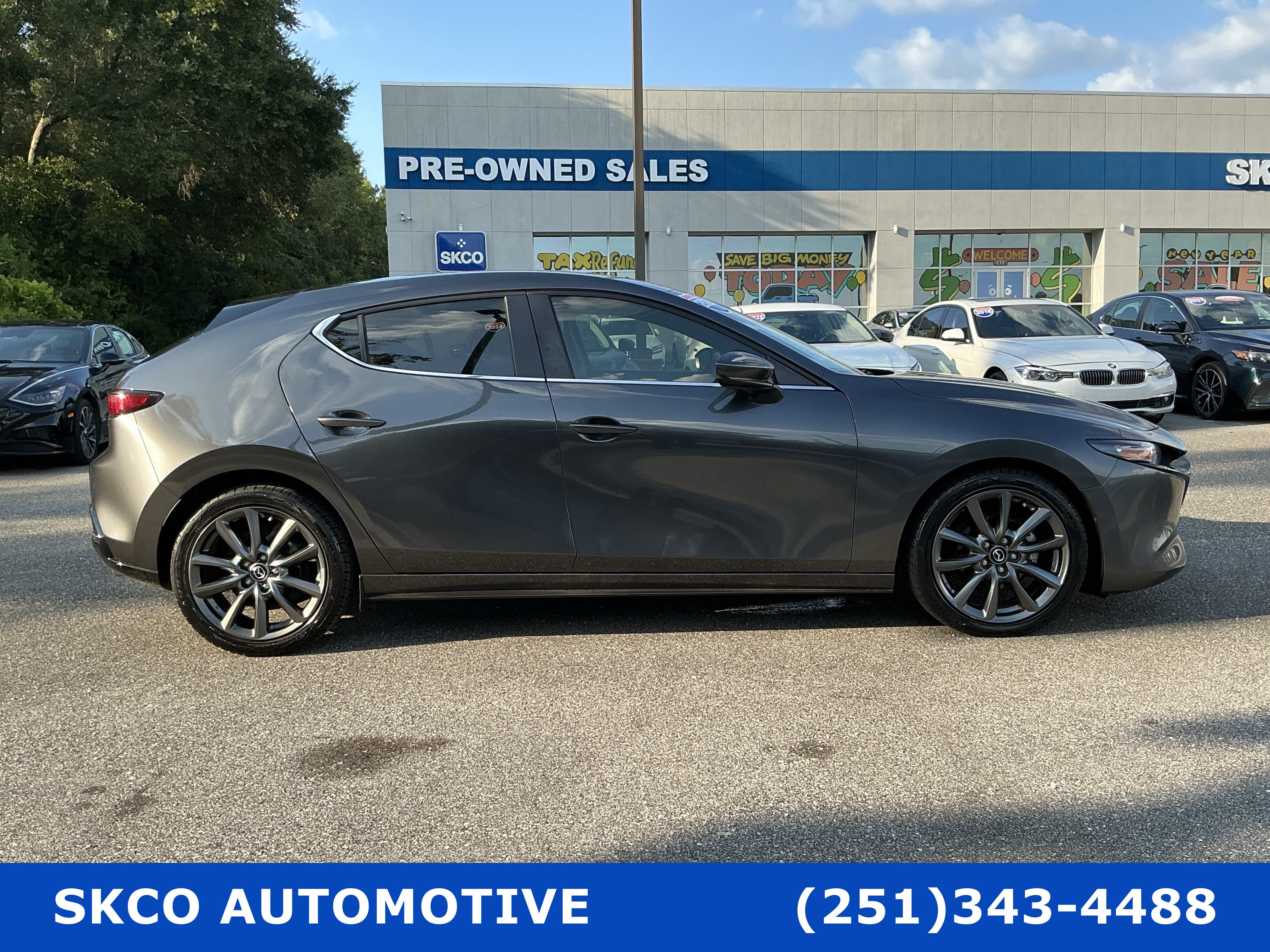 Used 2020 MAZDA MAZDA3 Hatchback FWD image 6