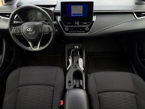 Used 2024 Toyota Corolla SE FWD image 9
