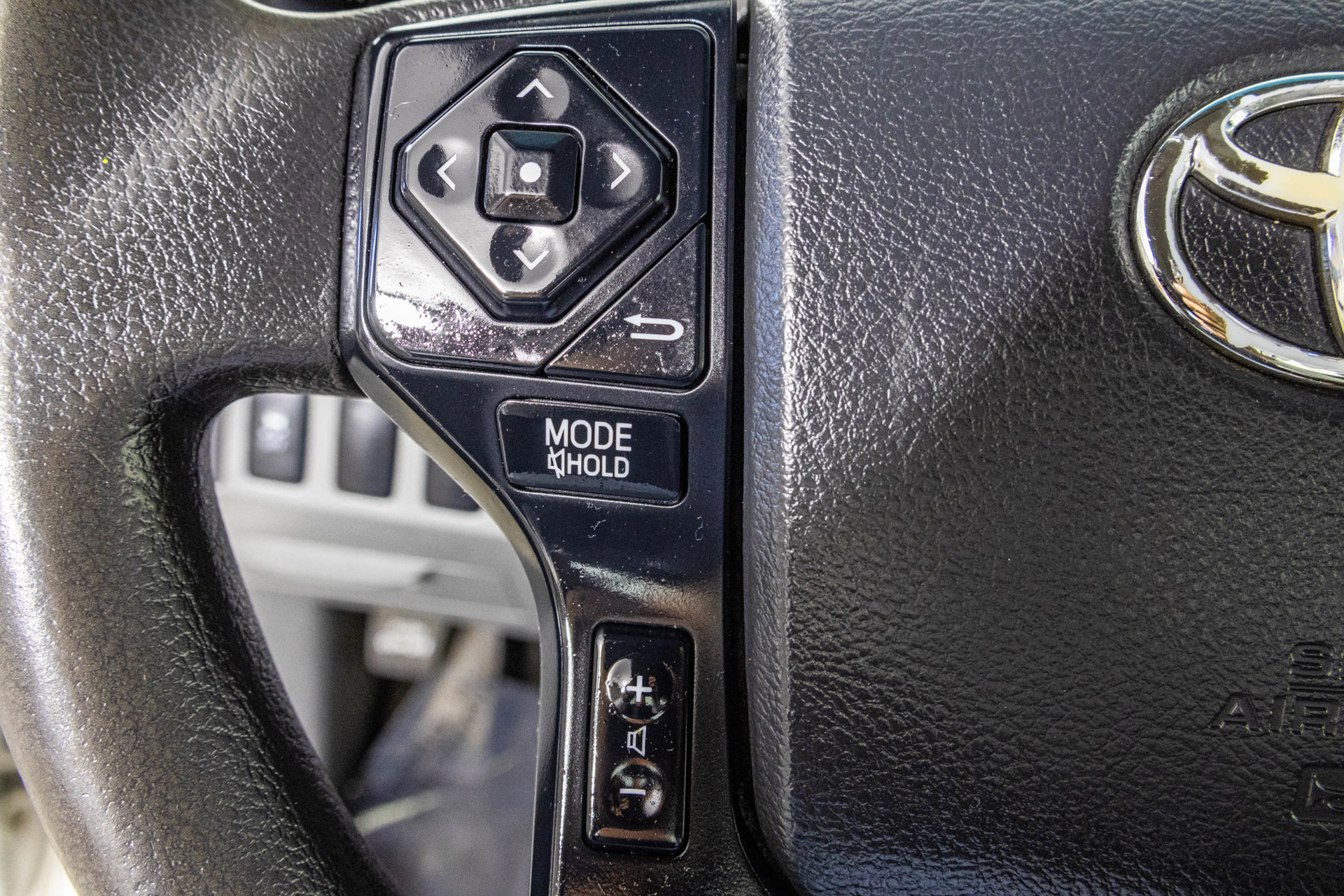 Used 2015 Toyota Tacoma 2WD Access Cab image 25