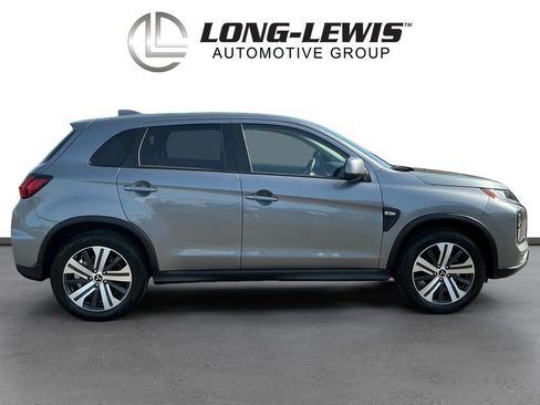 Used 2025 Mitsubishi Outlander ES image 8