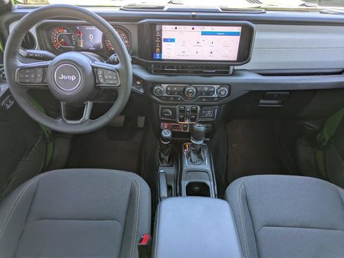 Used 2026 Jeep Wrangler Unlimited Sport AWD/4WD image 19