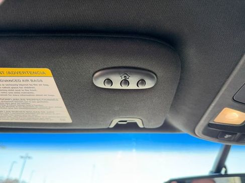 Used 2016 Lincoln MKX Select image 26