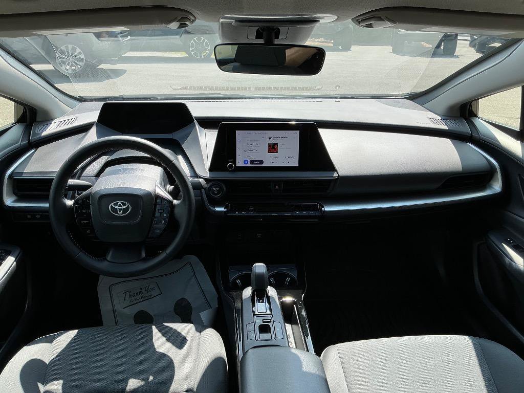 Used 2023 Toyota Prius LE FWD image 13