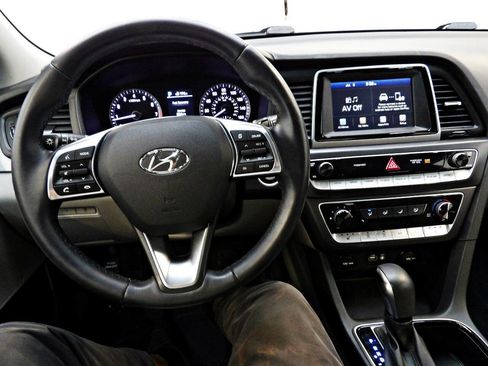 Used 2018 Hyundai Sonata SEL FWD image 17