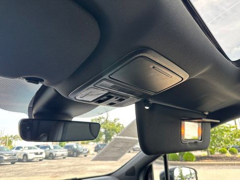 Used 2025 Honda Odyssey Sport-L image 13
