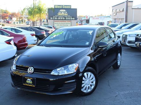 Used 2015 Volkswagen Golf Launch Edition image 2