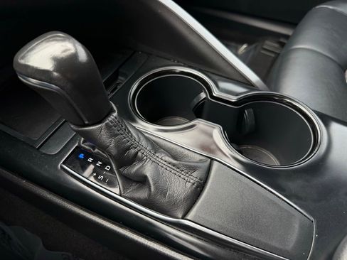 Used 2019 Toyota Camry SE image 26