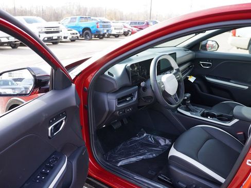 New 2025 Kia K4 GT-Line image 10