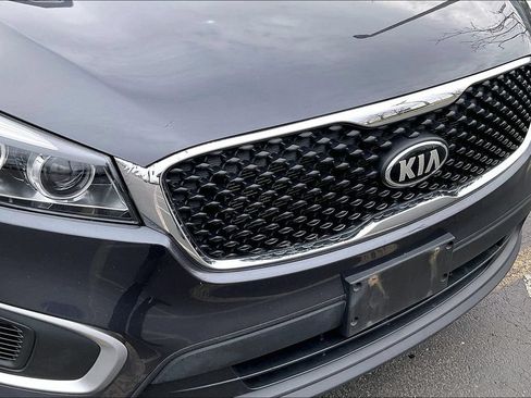 Used 2017 Kia Sorento AWD image 34
