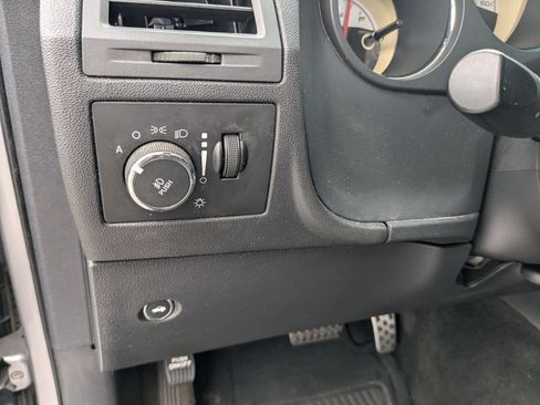 Used 2014 Dodge Challenger R/T RWD image 20